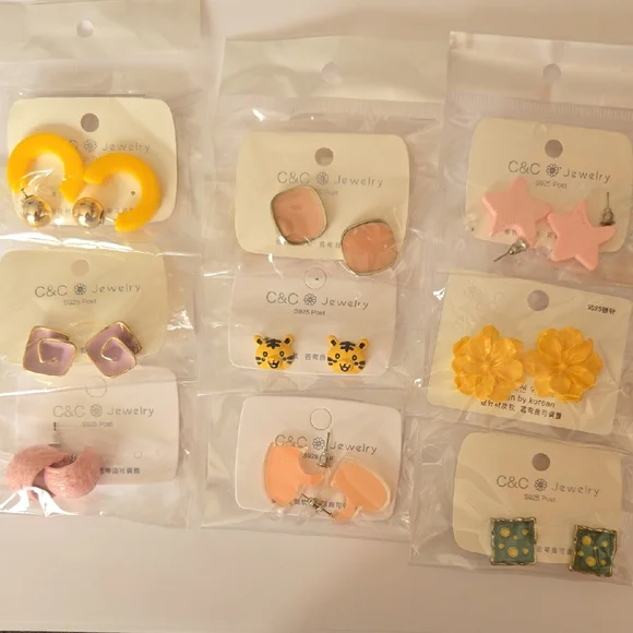 Bundle Of Stud Earrings - Picture 1 of 3